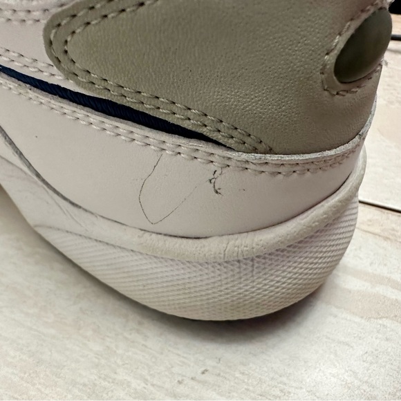 Easy Spirit Womens Sz 10 White Leather Promy Walk Run Sneakers Gym Shoes Comfy - Picture 7 of 8